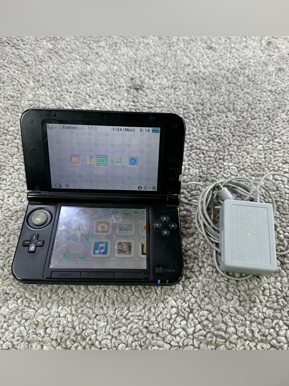 Nintendo 3DS XL 2011 Touch Handheld System Black 4gb Memory Tested
